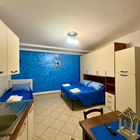La Casa Di Filomena מרינה די קמרוטה